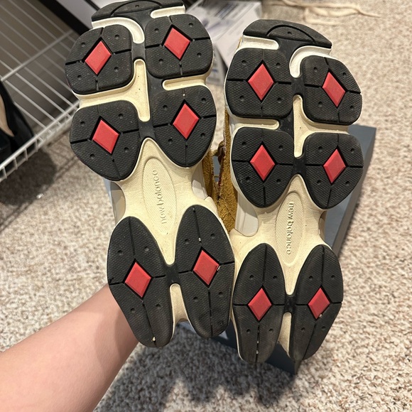 New Balance 9060 - Picture 3 of 3